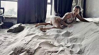 Shibari on the Beach Monika Fox
