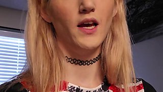 home made amateur blonde Masturbating