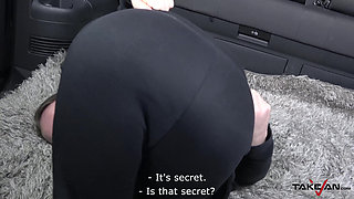 Skinny tramp is shaking her small tits on a massive dong in the van