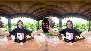 Pretty in paradise: Blowjob, Cowgirl  Latina VR Porn