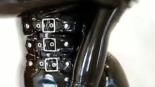 Close up MiLF getting it in the ass