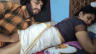 Mallu Couple First Night Video, First Night Sex, Kerala Saree First Night Hot Romance with Sex, Mallu Couple First Night Sex