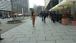 European Brunette Amateur Giving Head In Public