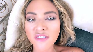 Flashing amateur babe Fae Corbin public masturbate