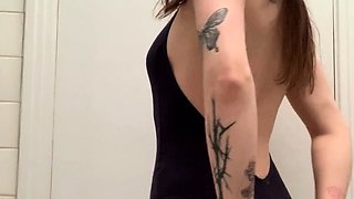 SMALL TIT BRUNETTE TATTOOED TEEN GIRLFRIEND CAUGHT IN SHOWER