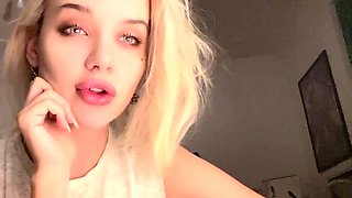 Blonde teen Sierras first erotic masturbation video