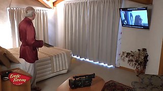 Softcore room-ospite Sonia Eyes