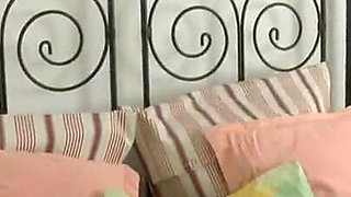 Laura & Ilina Share Two Dildos