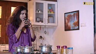 Attractive Indian cougar seductress thrilling sex scene