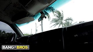 Fetching Victoria Liu and Big Dick Nick at blowjob movie