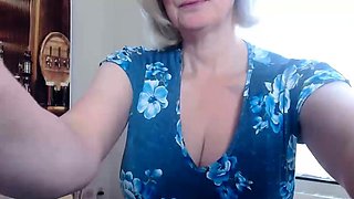 Amateur Mature 49yr old Blond on Web Cam