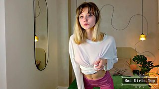 Skinny Blonde Teen Webcam Big Booty and Small Tits