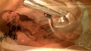 Emo Emily Bathtub Orgasm