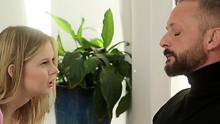 Amateur blondes pov blowjob and hardcore fun with lucky dude