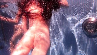 Reality european amateur sucks cock for cash outdoors