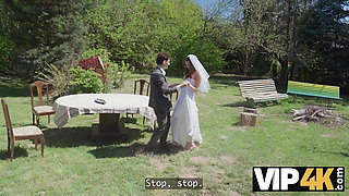 VIP4K. Love object
