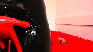 amateur innocent doll1 fingering herself on live webcam