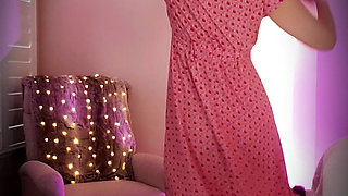 Camgirl Jess Ryan Does Sexy Tease with Flashing