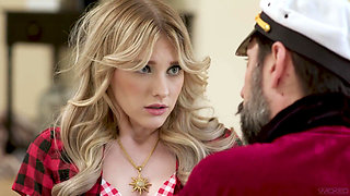 Wicked - Smokin' Southern Blonde Melody Marks Gets Dicked Hard