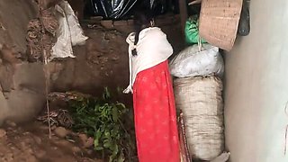 Indian Desi Chubby Wife Giving Handjob on Couch and Fucked Hard