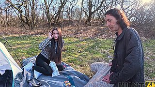 Amateur couple Vanessa Alessia and Stanley Johnson get naked