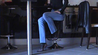 Shoeplay in Black Pantyhose and Pink Pumps