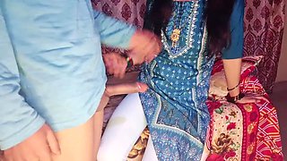 Desi Step Sis just wanted mobile phone step brother is coming nude sowing step sister is hungry fuck my pussy,desi villa