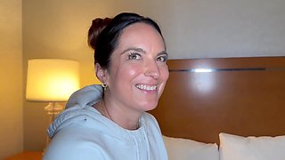 Curvaceous wife delivers passionate fucks young big black