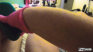 Siouxsie Q Trys to Fit the Whole Thing Inside of Him