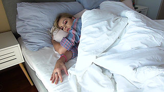 Jasmine's Blonde MILF Feet Worshipped by Titus and Covered