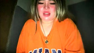 Blond solo beauty jerking off her dick