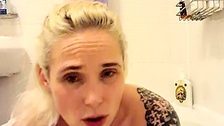 Amateur Big Boobs jerks Big Dick