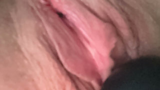 Fit MILF Classy Nicole Has a Nice Midafternoon Orgasm