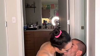 Brunette teen girlfriend babe sucking