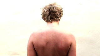 Leila Babe show breast