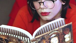 Amateur brunette ariana marie solo toying