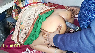 Desi hauswaif Rani bhabhi ki chudayi devar ne bhabhi ko ghodi bana ke choda