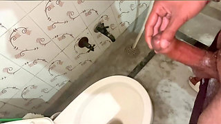 Virgin GF Fuckes Into Bathroom