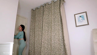 Stepmom's Ass in Leggings JOI
