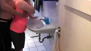 Deutscher Amateur-Analfick mit Spermaschluck-Finish