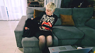 I Had to Choose Between Working or Using a Dildo on My Mature MILF Pussy