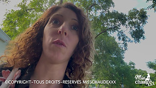 🇫🇷 Misschaudexxx, I dildo my pussy on a public bench