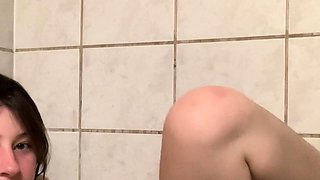 Blonde Teen Solo Masturbating On Webcam