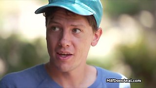 Neighbor milf rewards help with deep anal