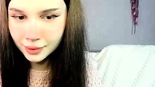 Cute amateur webcam teen girl toying pussy on webcam