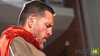 Daddy4k. harley quinn let her pussy go insane