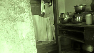 Indian housewife cooking romance porn video