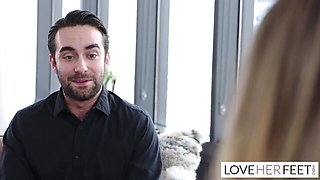 Fetish xxx with cover-girl Logan Pierce and Brooklyn Chase from Love Her Feet