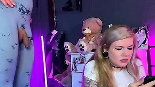 Vulva rubbing close up with blonde handling monster dildo