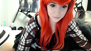 Solo hoe spreading ass and pussy after toying masturbation